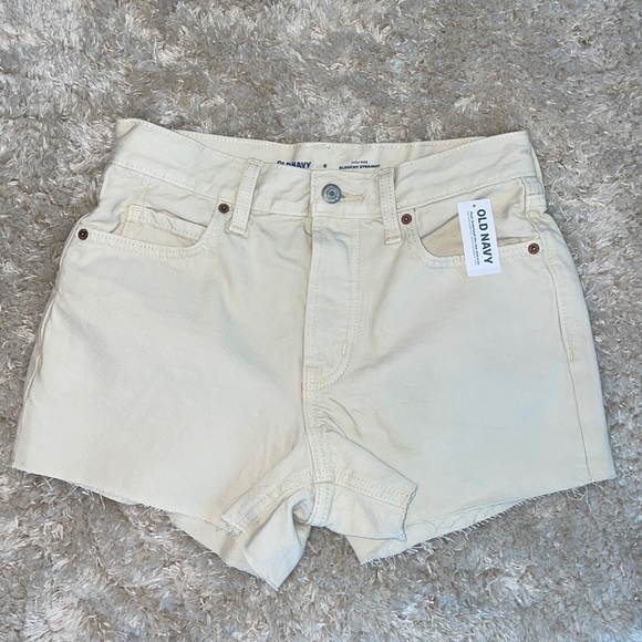 🍦NEW Off-White High-Rise Old Navy Shorts - Picture 4 of 6